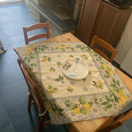 Casazzurra, Benvenuti Al Sud! Castellabate
